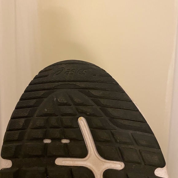 Asics Runnjng Shoes | Size 6.5 - Picture 4 of 4